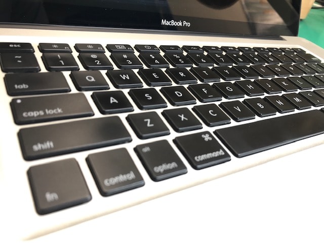 Macのキーボード故障の症状と修理方法